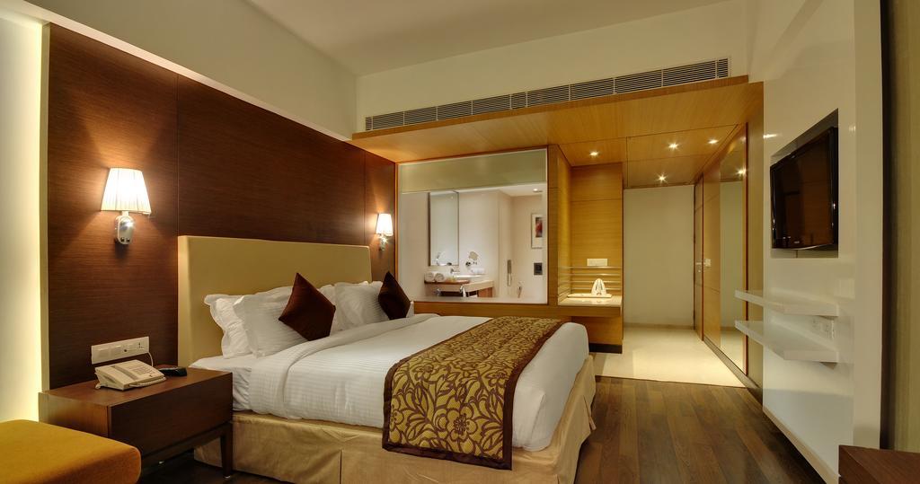 Hotel Platinum Rajkot Kamer foto